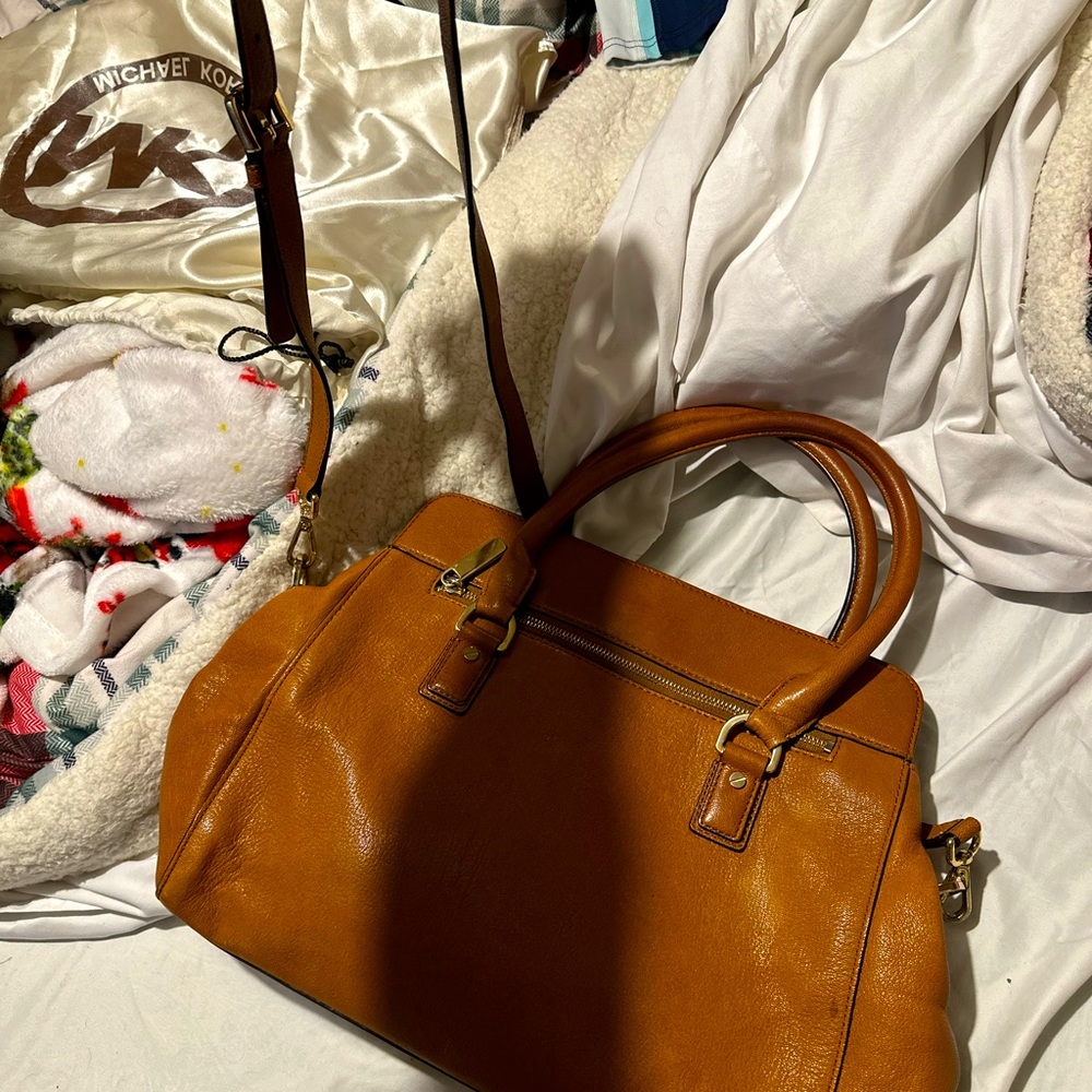 Michael Khoisan purse, tan, NEVER used